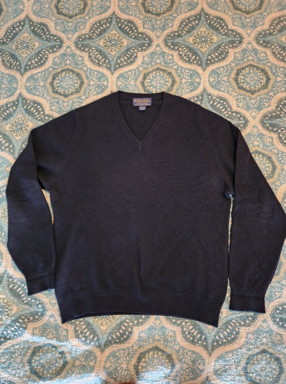 Brooks Brothers "Makers & Merchants" 3-Ply Scottish Cashmere V-Neck Sweater